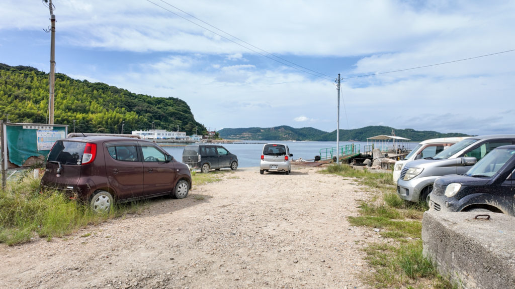 フェリー乗り場の広場