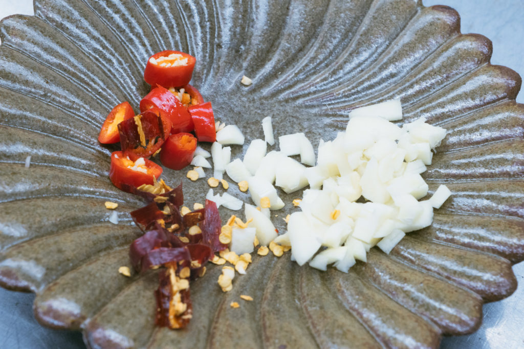 唐辛子とニンニク